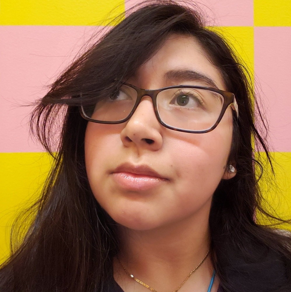 Meet your Posher, Gloria